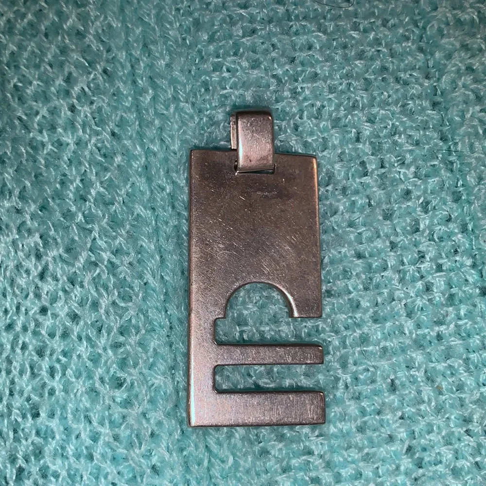 Gucci Libra pendant. - Picture 7 of 7